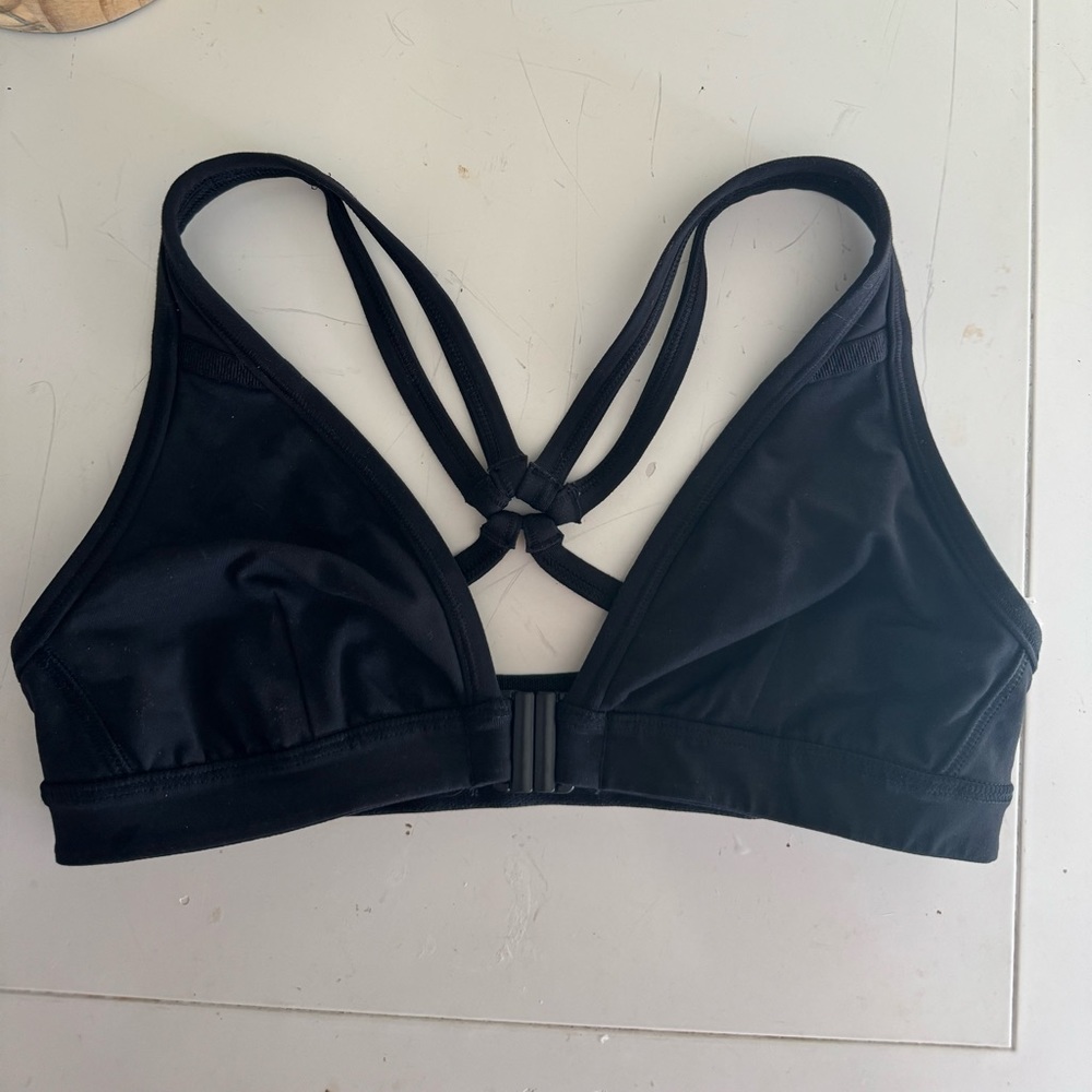 Lululemon sports bra - black - size US 4